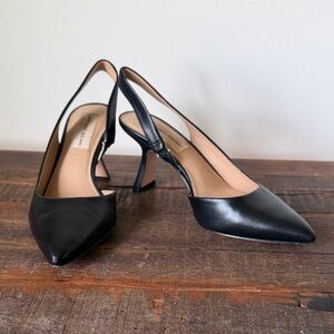 ANTONIO MELANI Black Pointed Slingback Heels-Sz 6 - In Excellent Condition!